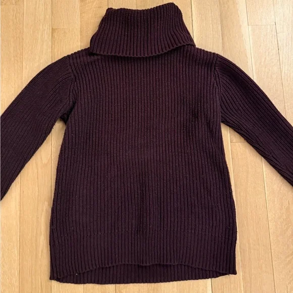 Abercrombie & Fitch Women's Turtleneck Sweater - Deep Burgundy - Picture 2 of 5